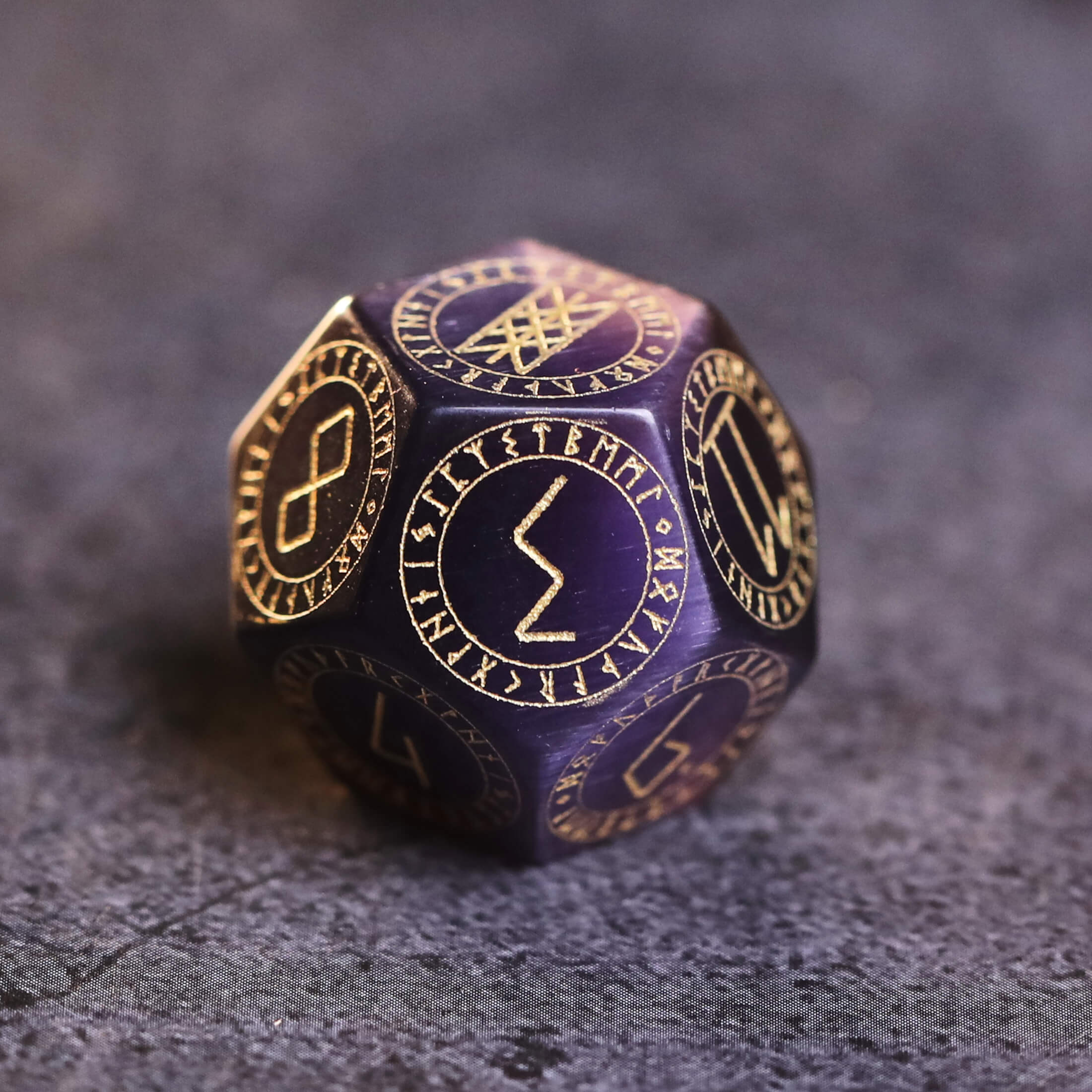 Purple Cat Eye Gemstone Dice
